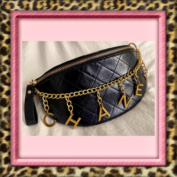 none branded Handbags - 👑✅PRICE FIRM✅ Stylish Black Bum Shoulder Bag with Gold Brass Charms. NWOT